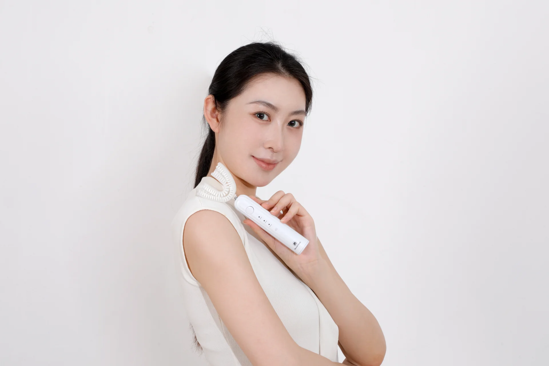 White TB-03 toothbrush portrait